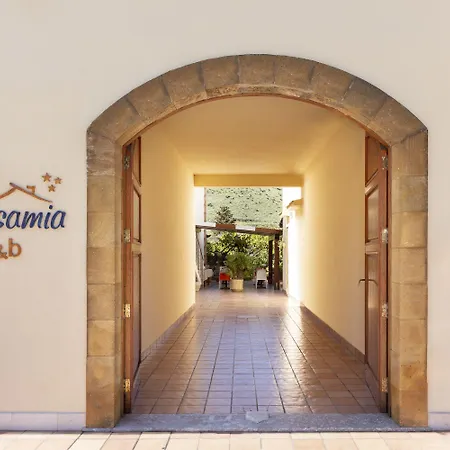 Bed&Breakfast Acasamia-3